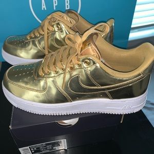 Nike women’s Air Force 1